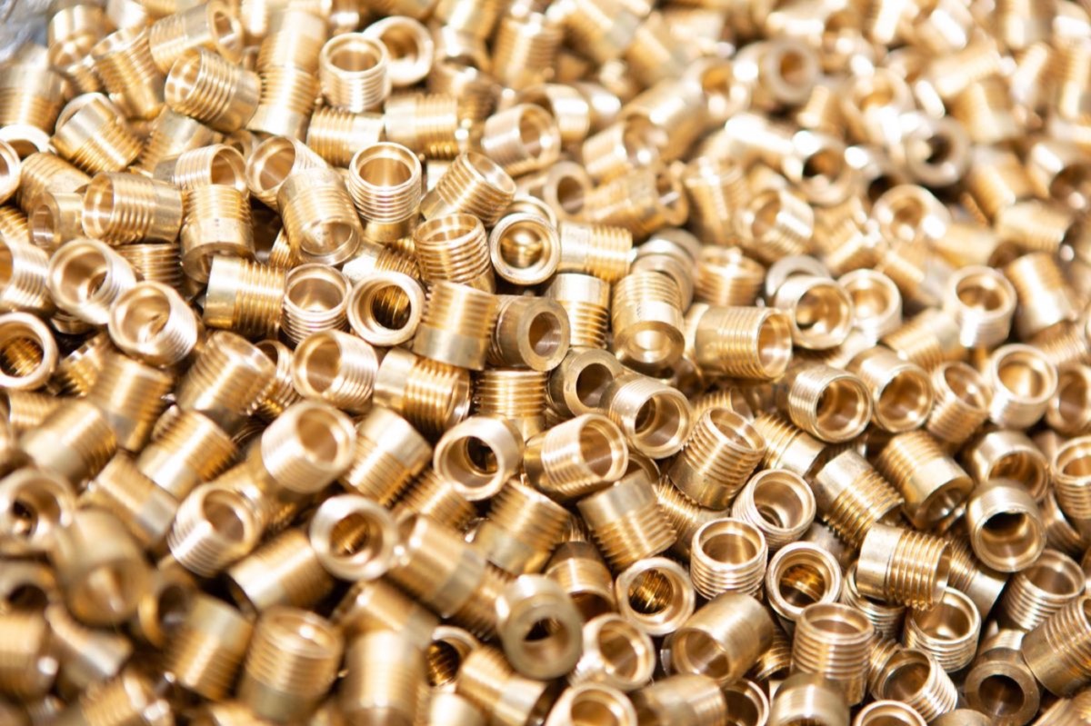 Trivalent yellow passivated fasteners - trivalent plating services in Maharashtra by KVEE METALS